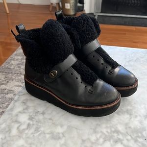 COACH Urban Hiker Leather Black Boots with Shearling
